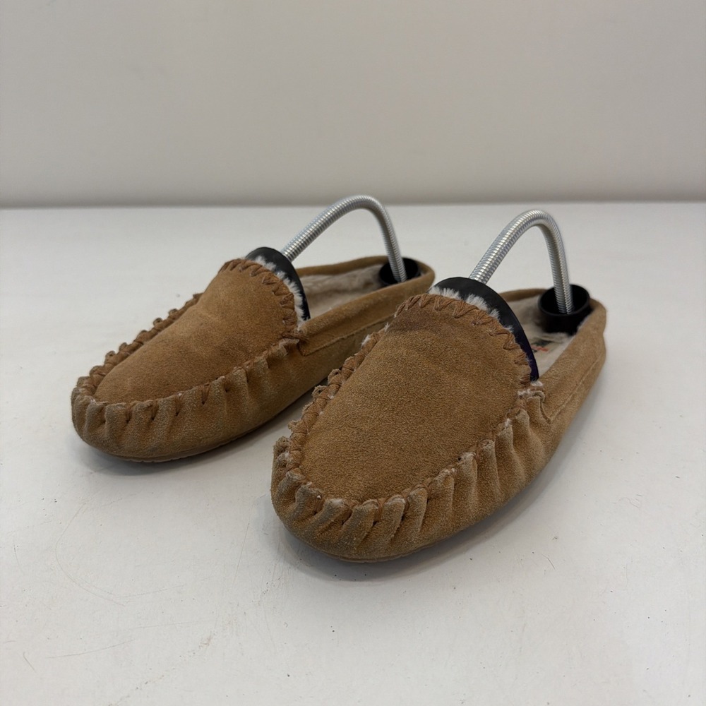 Minnetonka Tan Leather Slip-On Faux Fur Lined Moccasin Slippers Size 9